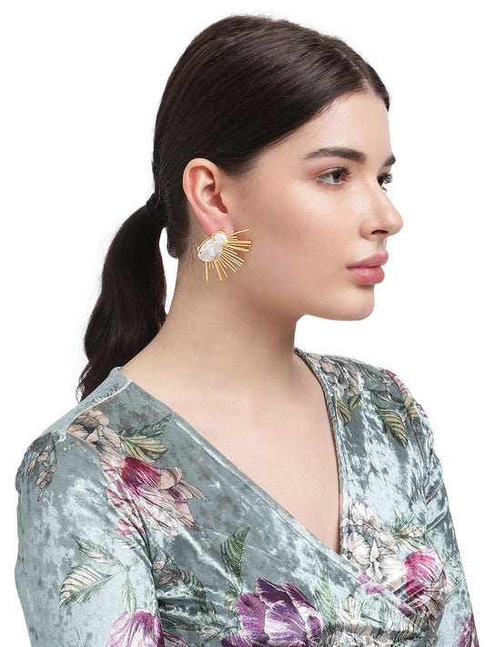 AMELIA FRESH WATER PEARL EARRINGS jewellery in 24K gold plating | XAGO Luxe