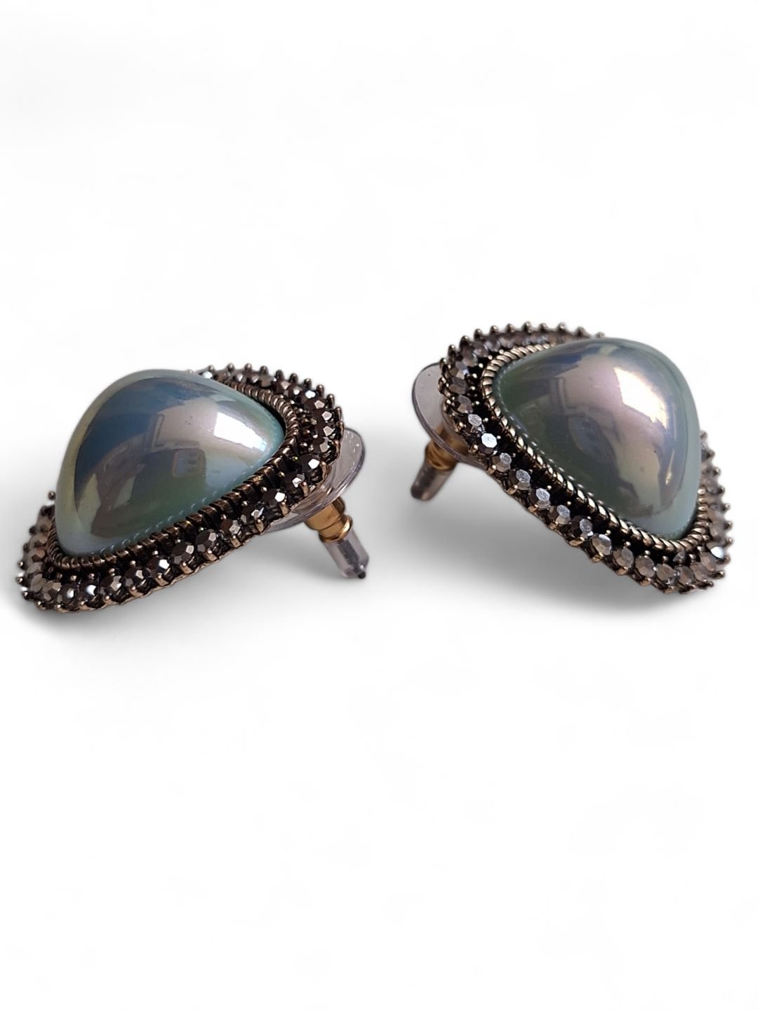 LE ERICA SILVER PLATED CONTEMPORARY SHAPED STUD EARRINGS