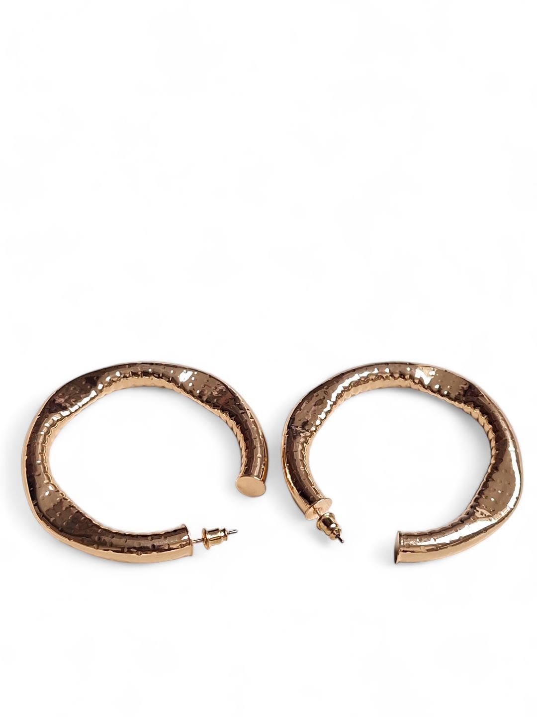 LE AGUSTIN GOLD PLATED CONTEMPORARY SHAPED STUD EARRING jewellery in 24K gold plating | XAGO Luxe