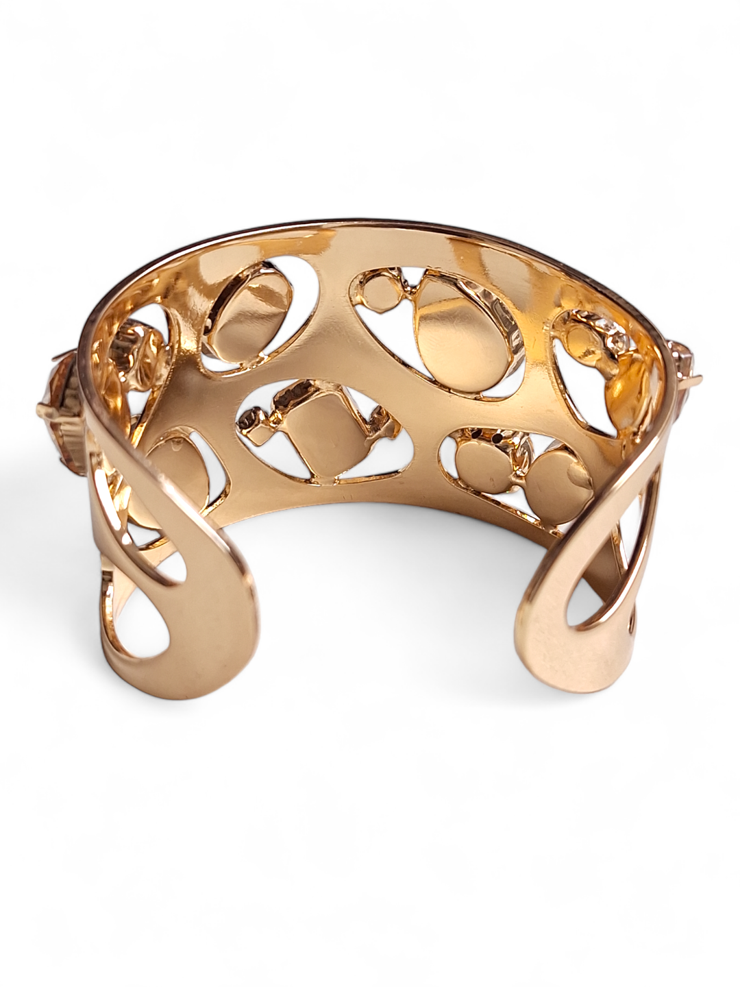 LA AGIRA GOLD PLATED HANDCUFFS jewellery in 24K gold plating | XAGO Luxe