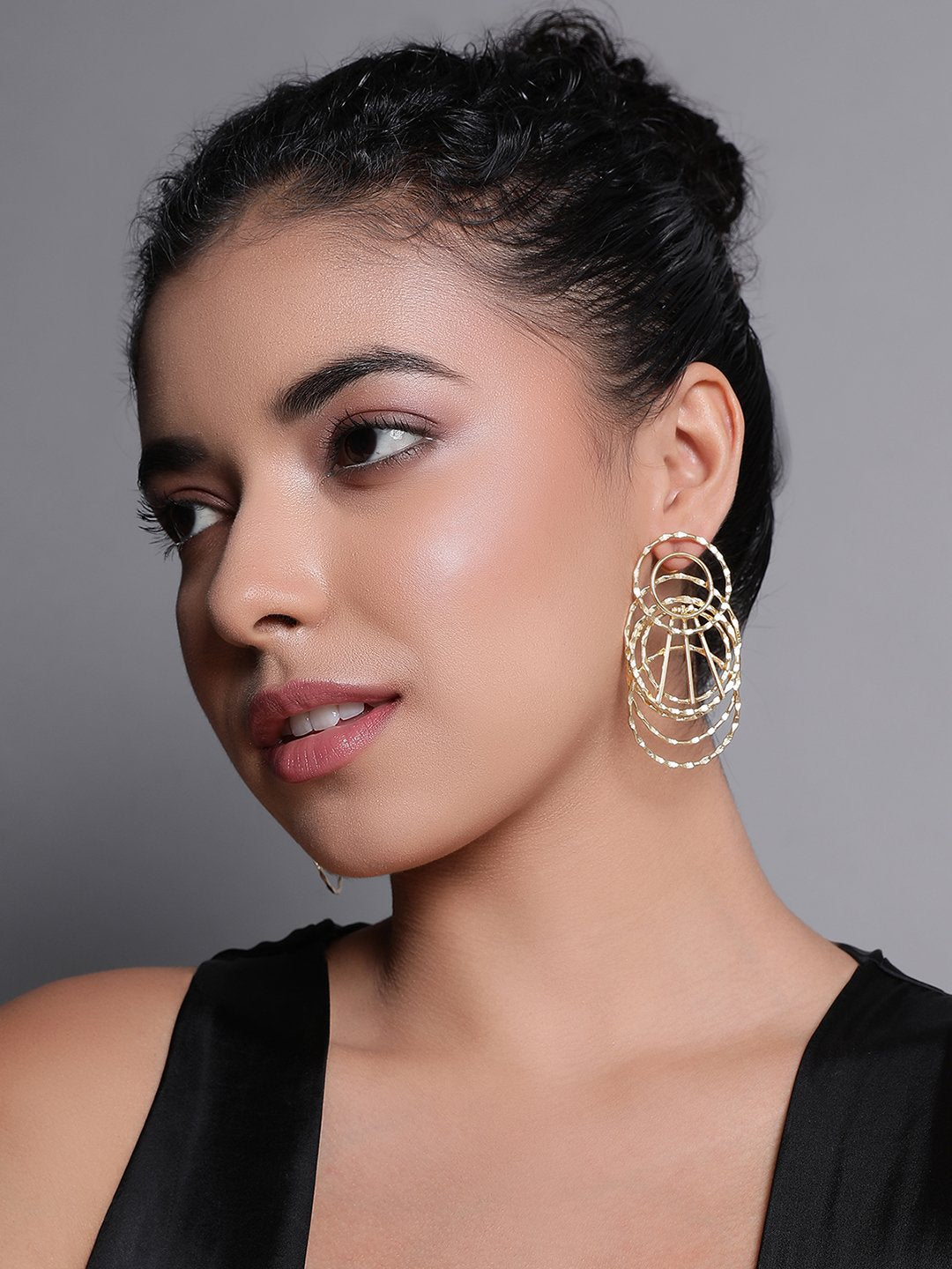 CORDELLA STUDS EARRINGS jewellery in 24K gold plating | XAGO Luxe