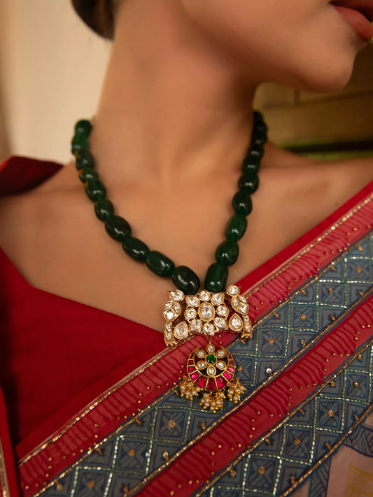 Sunehri Sheesh Necklace with Green Beads & Polki Moissanite Pendant