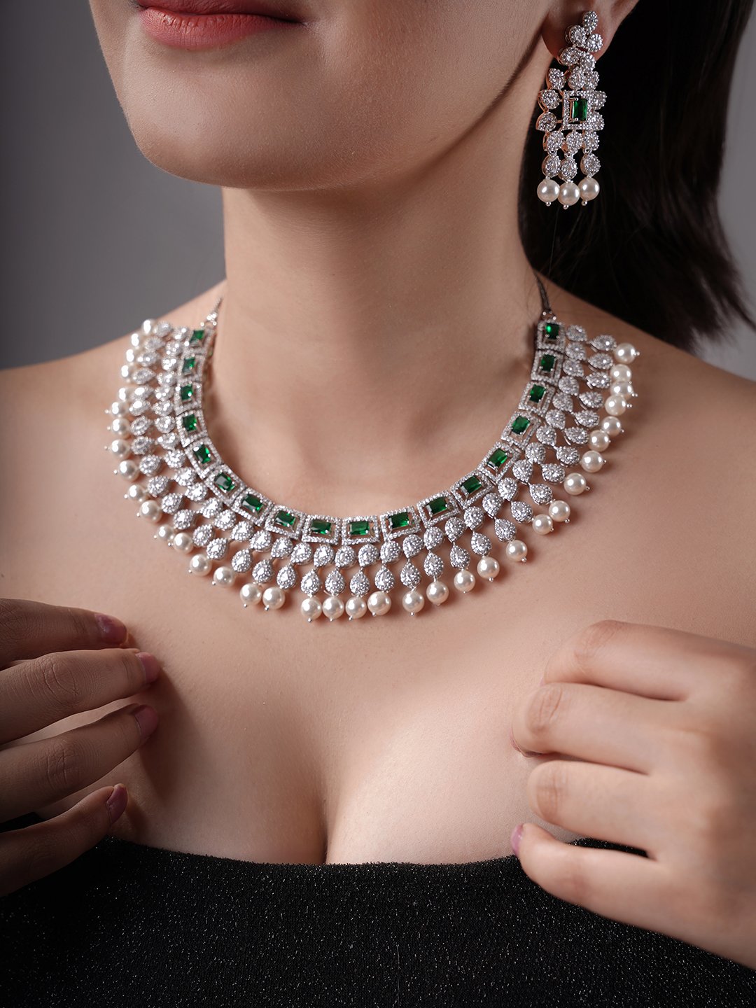 LE RUCHIR GREEN RHODIUM-PLATED AD-STUDDED NECKLACE AND EARRINGS