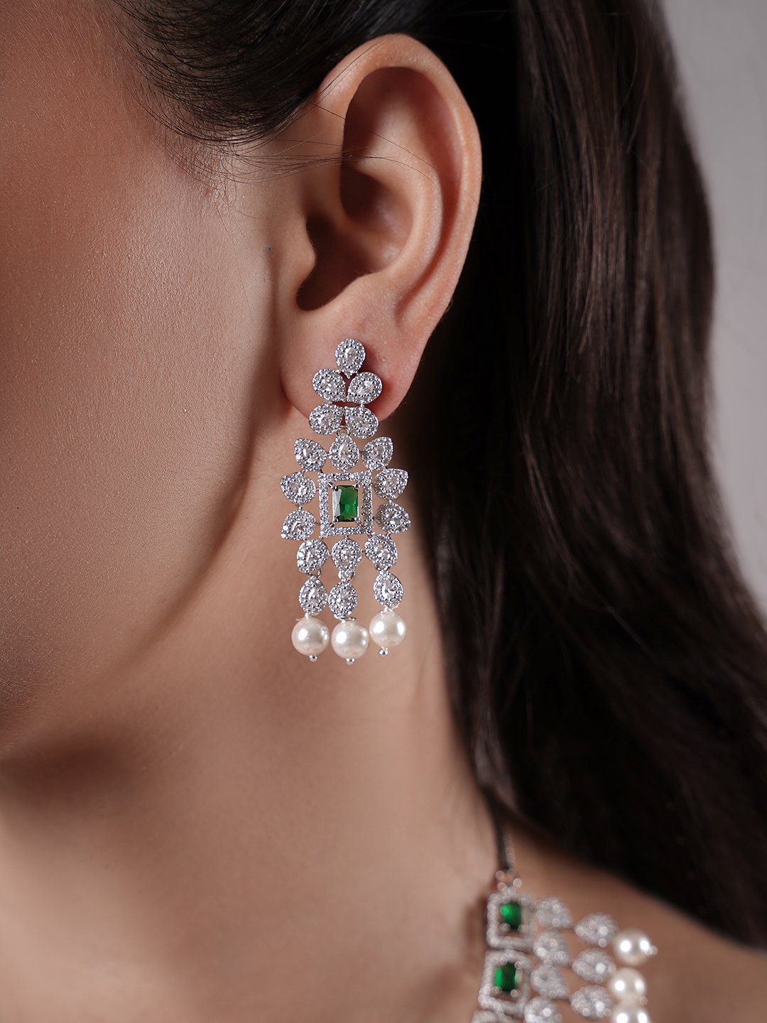 LE RUCHIR GREEN RHODIUM-PLATED AD-STUDDED NECKLACE AND EARRINGS