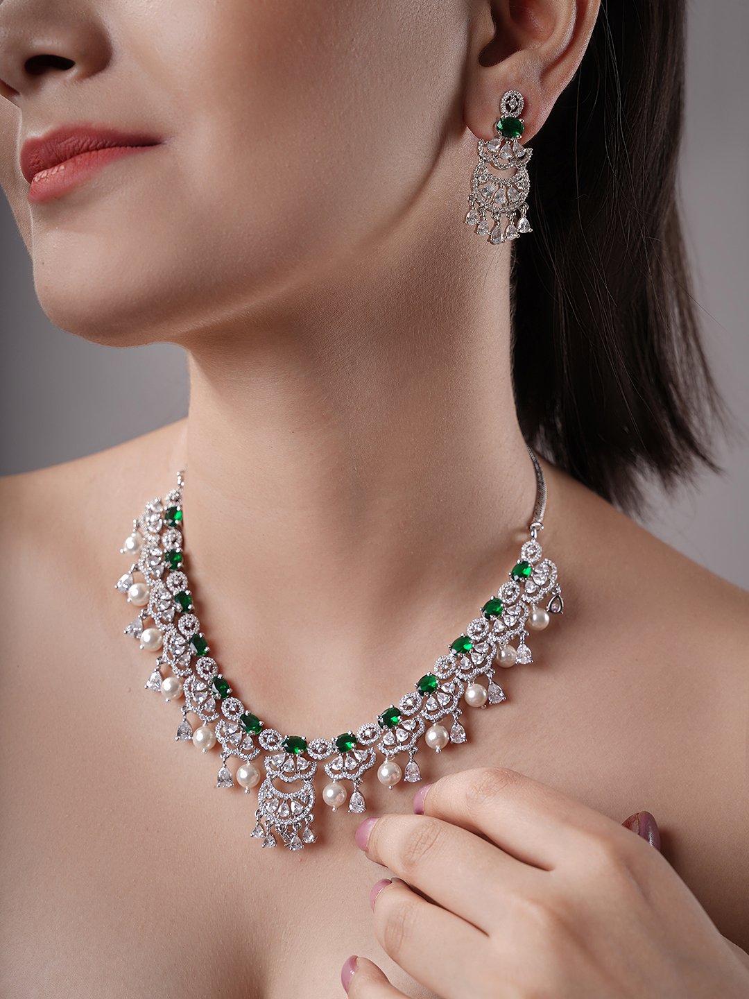 LE HARIJ GREEN RHODIUM-PLATED AD-STUDDED NECKLACE AND EARRINGS jewellery in 24K gold plating | XAGO Luxe