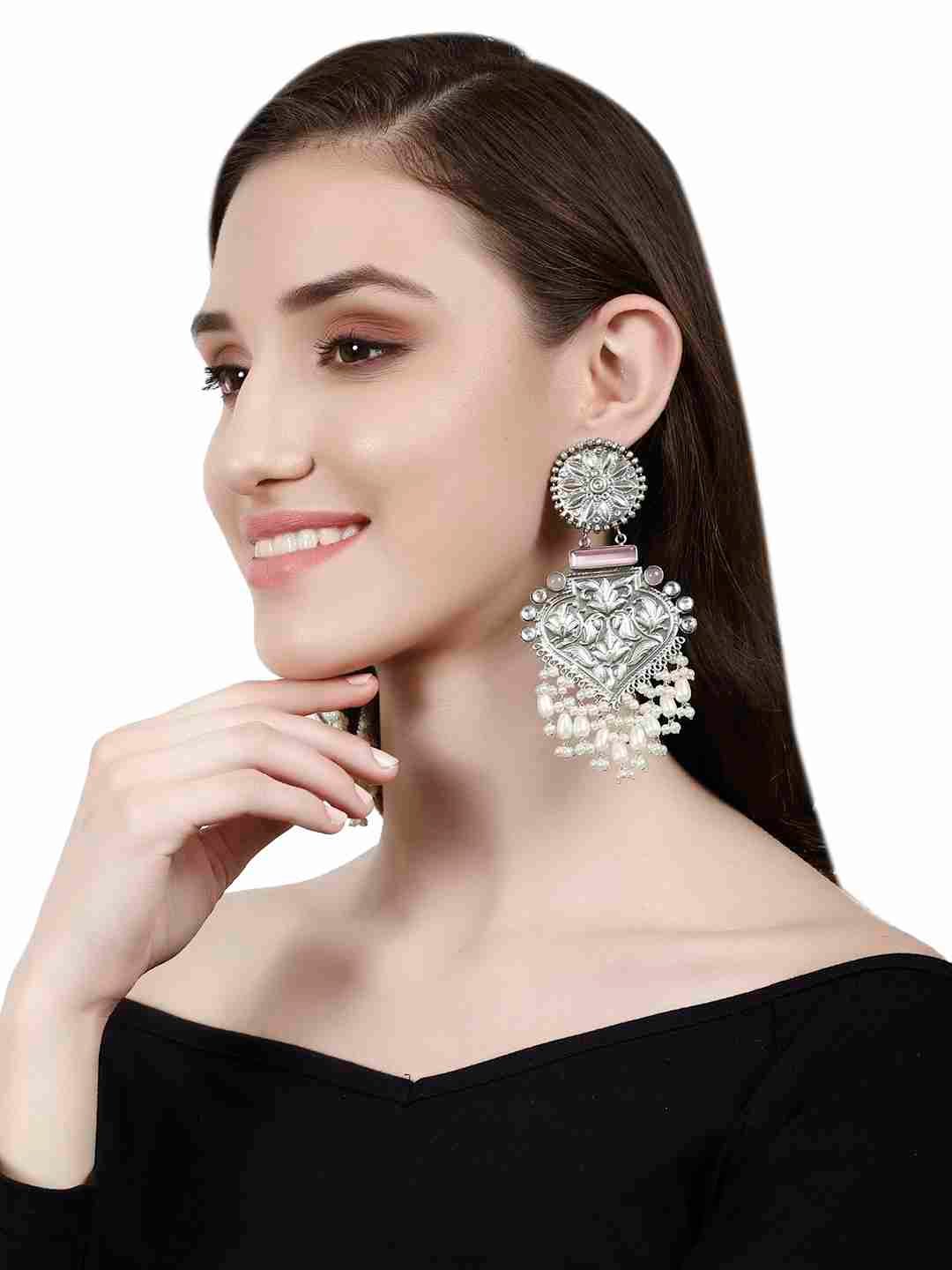 HASMITA SILVER PLATED EARRINGS jewellery in 24K gold plating | XAGO Luxe