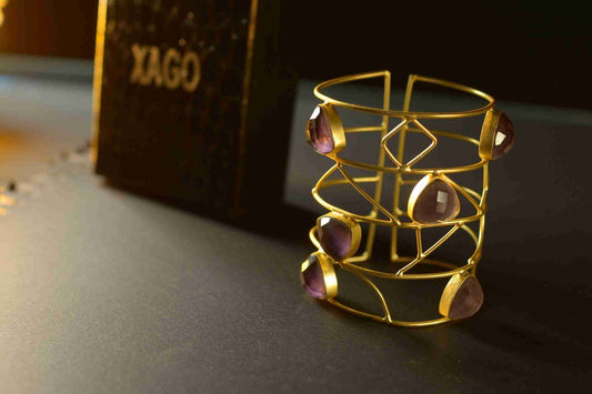 XAGO GOLD TONED AMETHYST CUFF BRACELET AMETHYST CUFF BANGLE AMETHYST JEWELLER jewellery in 24K gold plating | XAGO Luxe