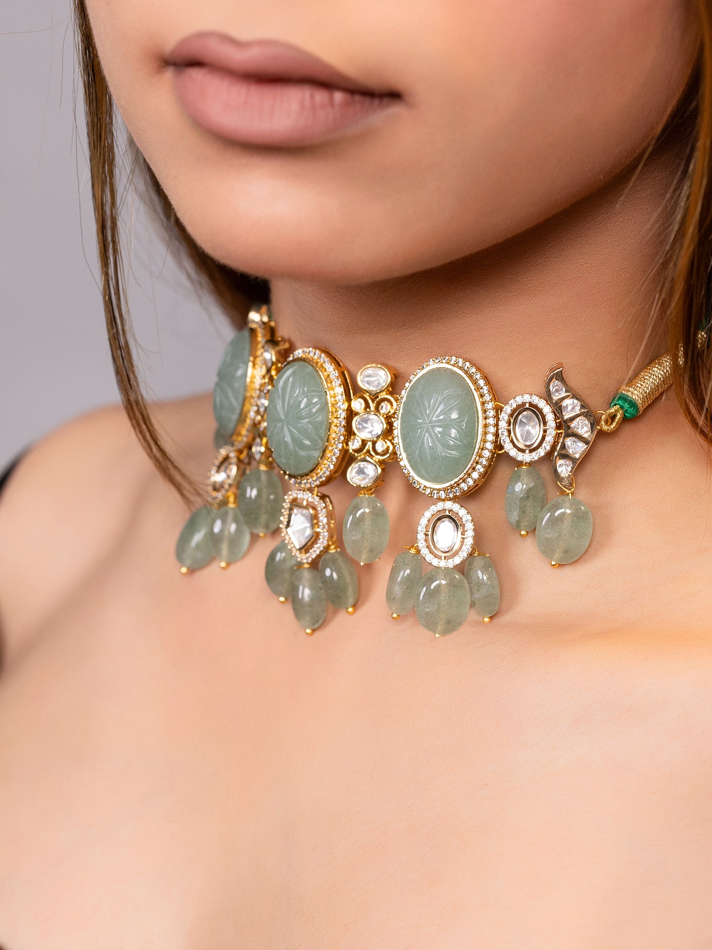 LE ZIA GOLD - PLATED GREEN BEADS AND KUNDAN NECKLACE jewellery in 24K gold plating | XAGO Luxe