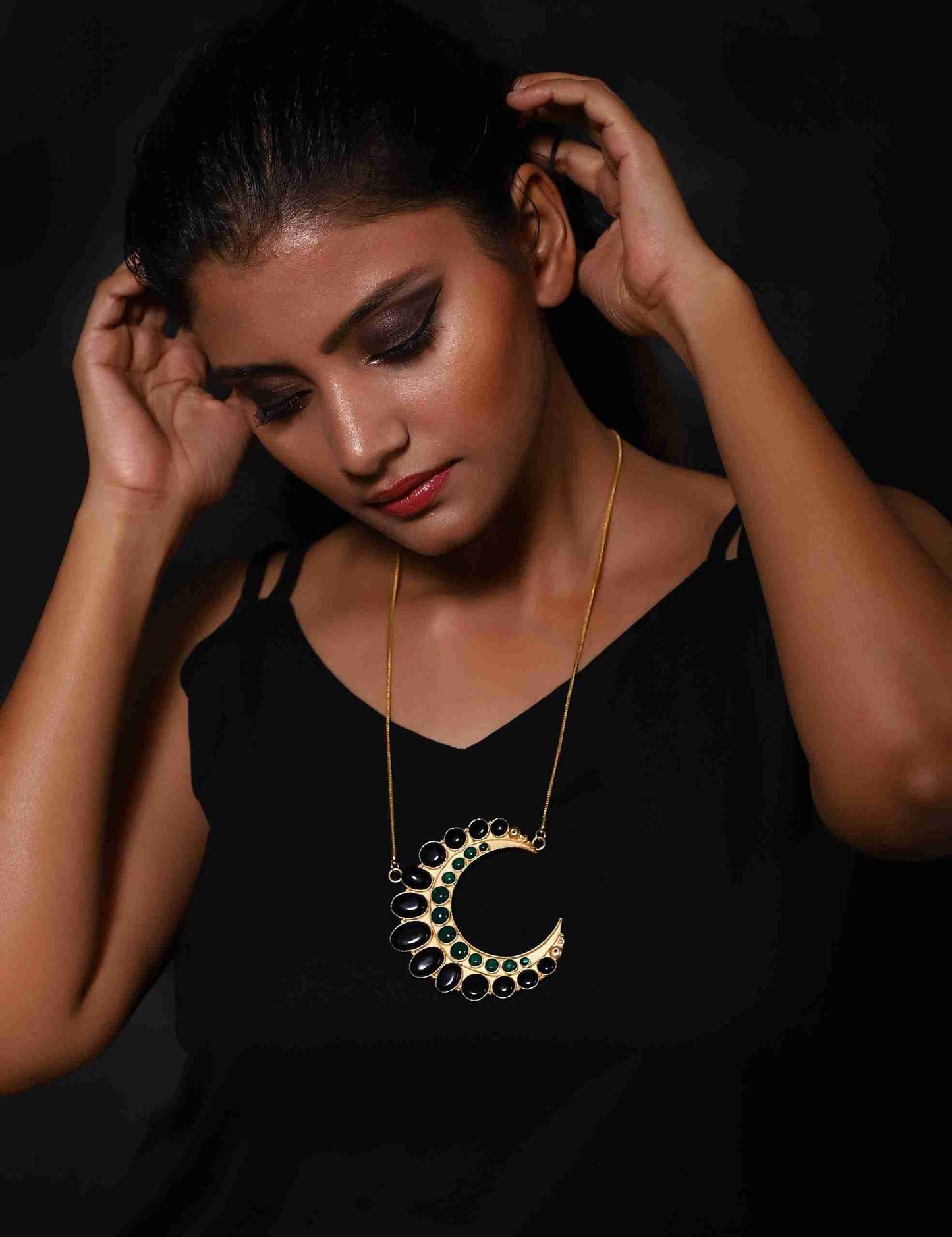 MOON SHAPE ONYX STUDDED PENDEN jewellery in 24K gold plating | XAGO Luxe