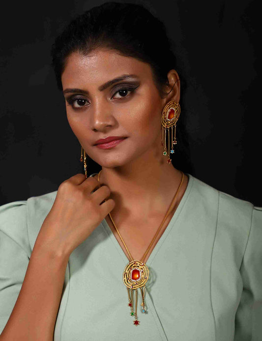 MANYA RED ENAMEL STUDDED GOLD TONED PENDANT jewellery in 24K gold plating | XAGO Luxe