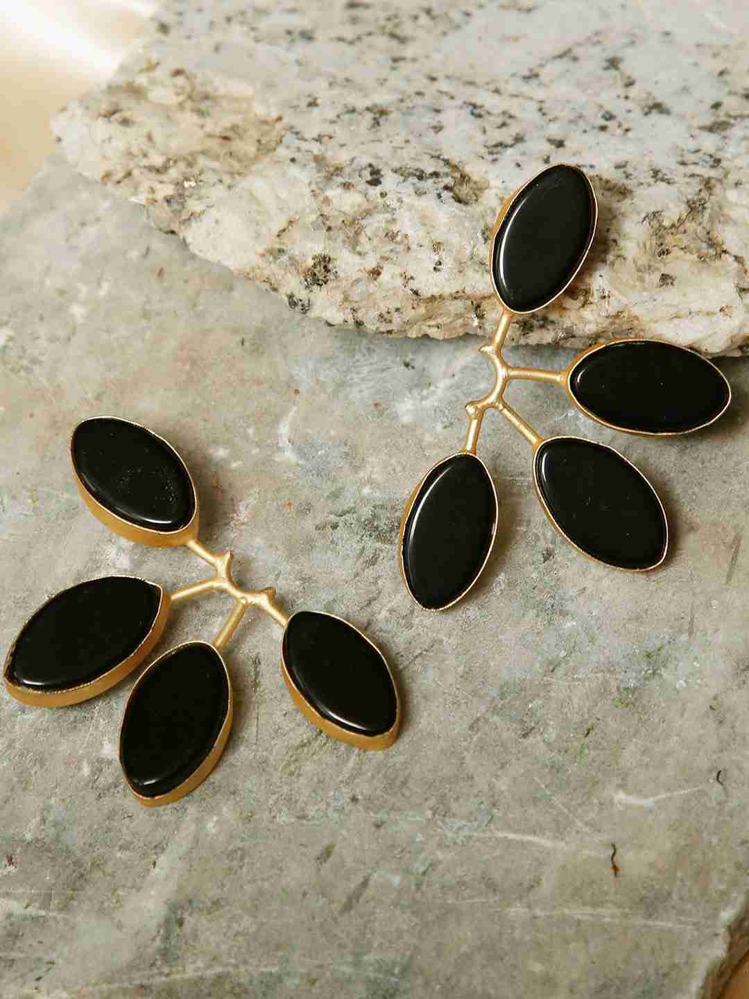 ELENA BLACK ONYX STUDS jewellery in 24K gold plating | XAGO Luxe