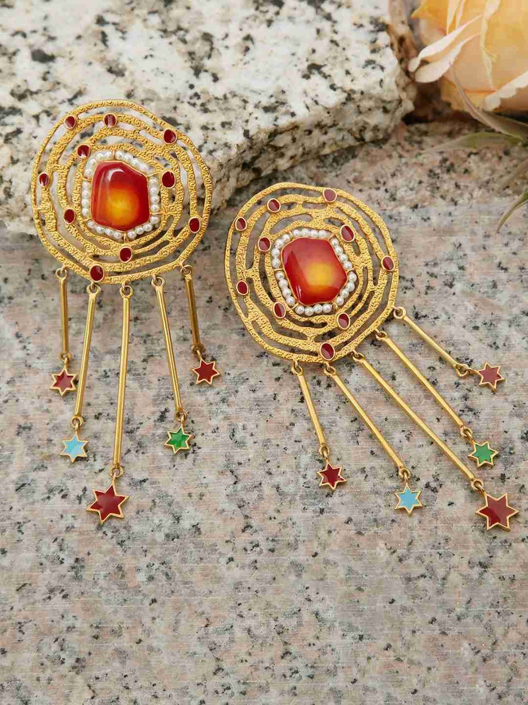 LUCIANA RED ENAMEL AND PEARL EARRINGS jewellery in 24K gold plating | XAGO Luxe