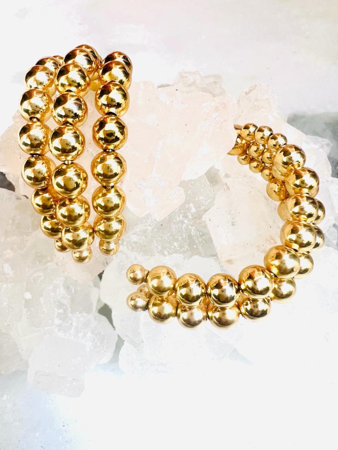 AURIEL HOOPS EARRINGS jewellery in 24K gold plating | XAGO Luxe