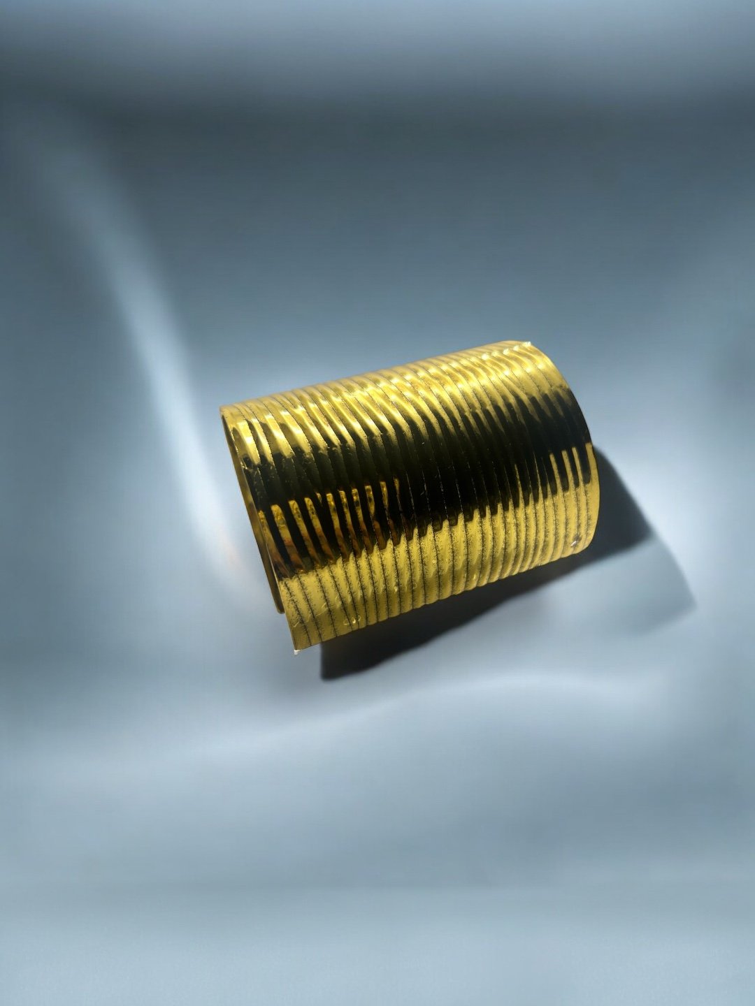 LA ARKA GOLD PLATED HANDCUFFS jewellery in 24K gold plating | XAGO Luxe