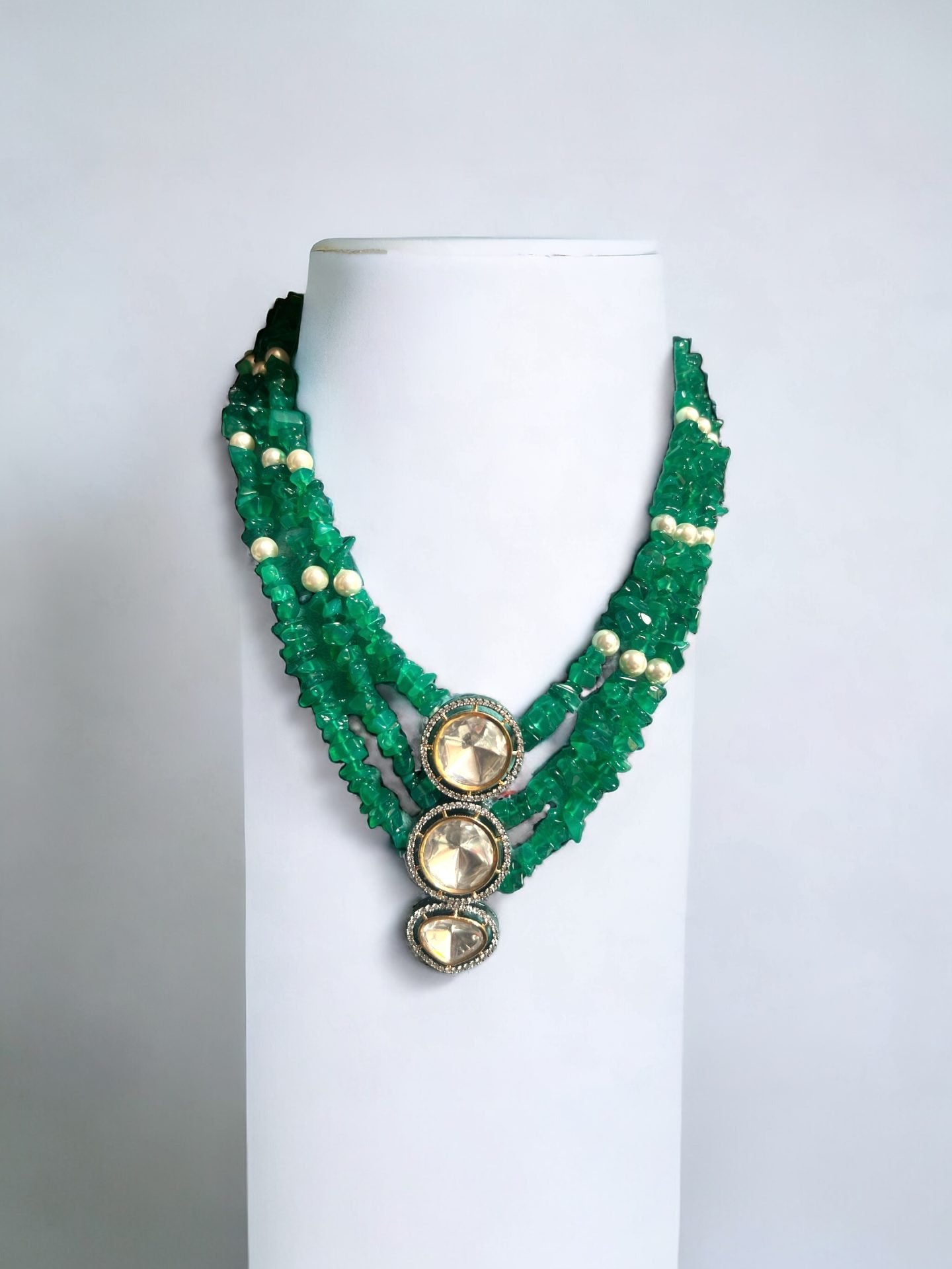 LE AMADA GOLD PLATED GREEN KUNDAN STUDDED NECKLACE jewellery in 24K gold plating | XAGO Luxe