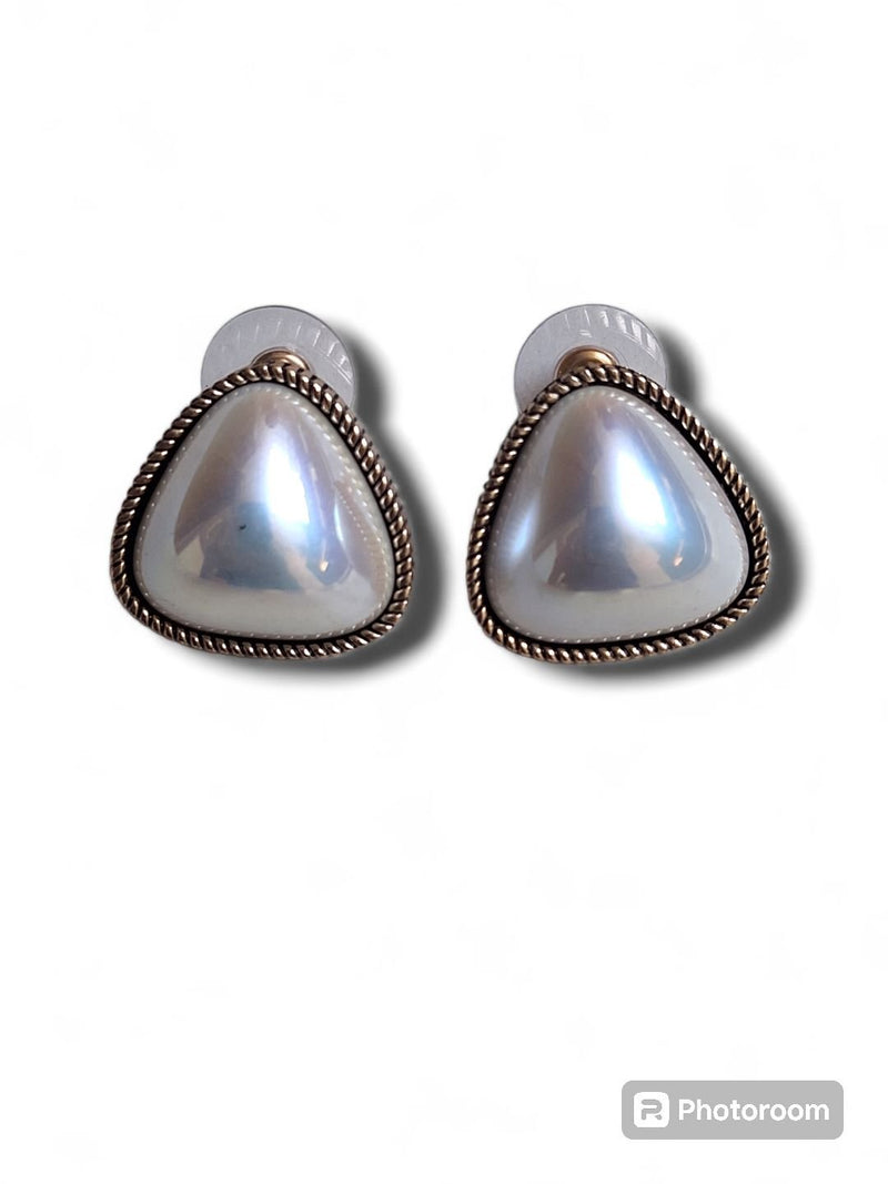 LE EMMA SILVER PLATED TRIANGLE SHAPED STUD EARRINGS jewellery in 24K gold plating | XAGO Luxe