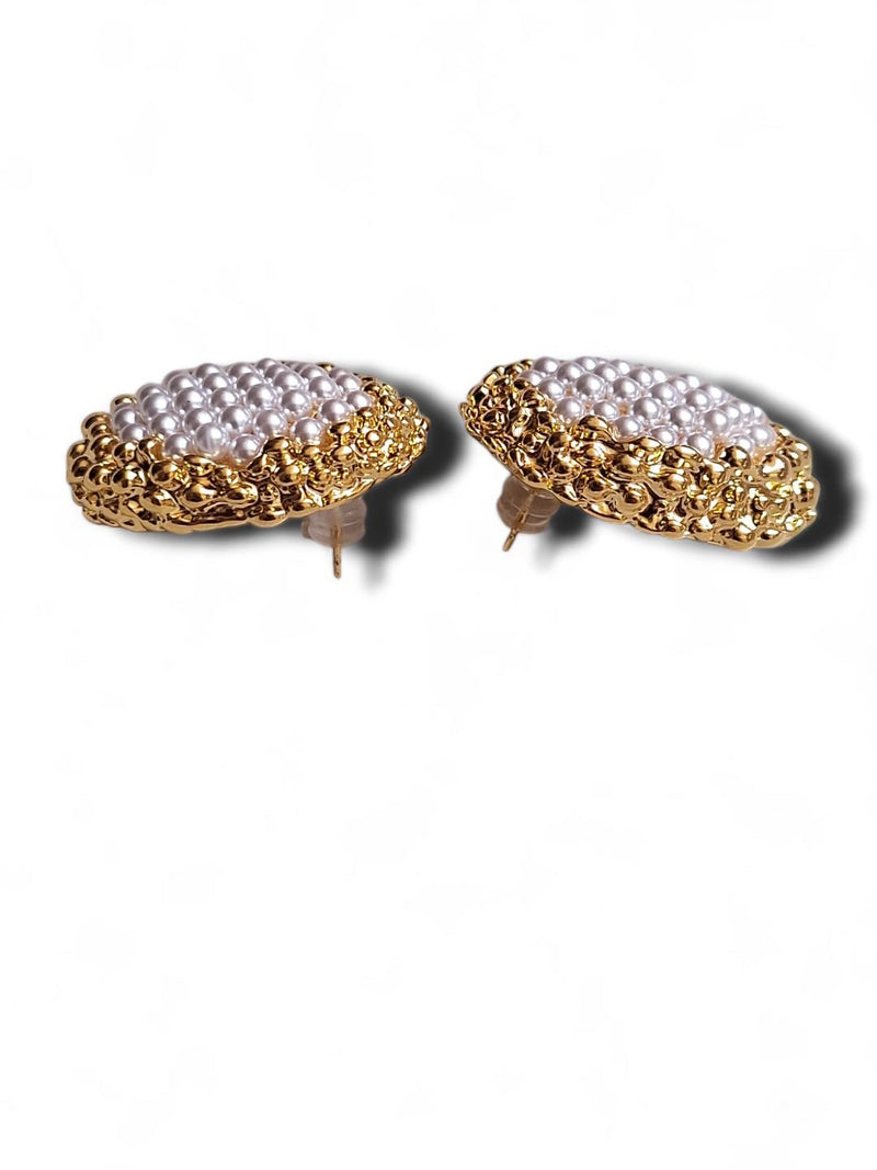 LE EVA GOLD PLATED, STONE STUDDED CONTEMPORARY SHAPE STUD EARRINGS jewellery in 24K gold plating | XAGO Luxe