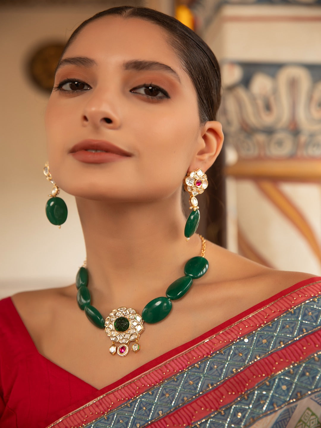 Sunehri Sheesh Necklace Set