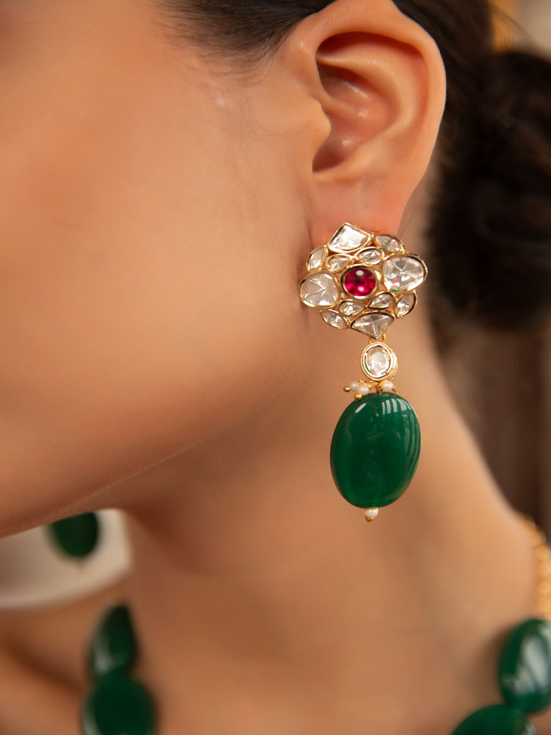 Sunehri Sheesh Necklace Set