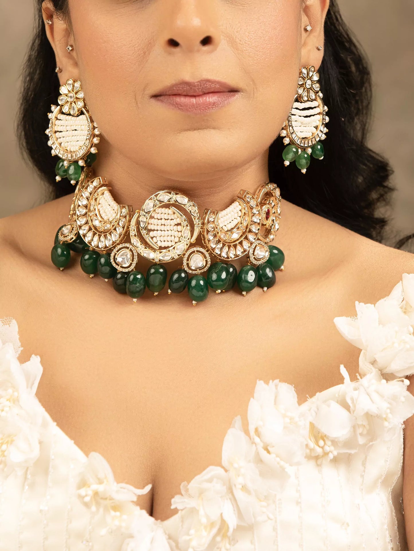 Sangani Gold Green and White Chokar Necklace Set