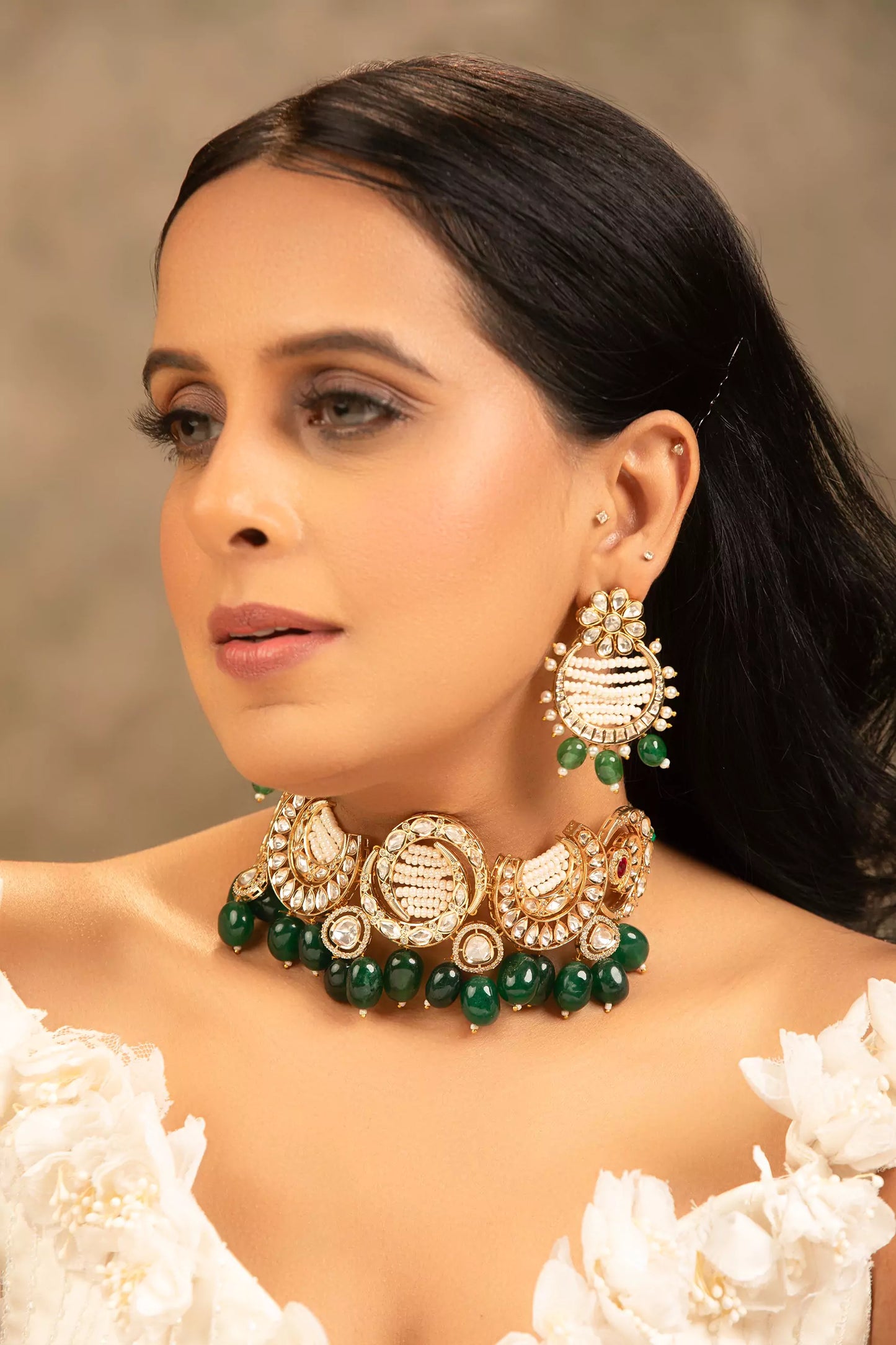Sangani Gold Green and White Chokar Necklace Set