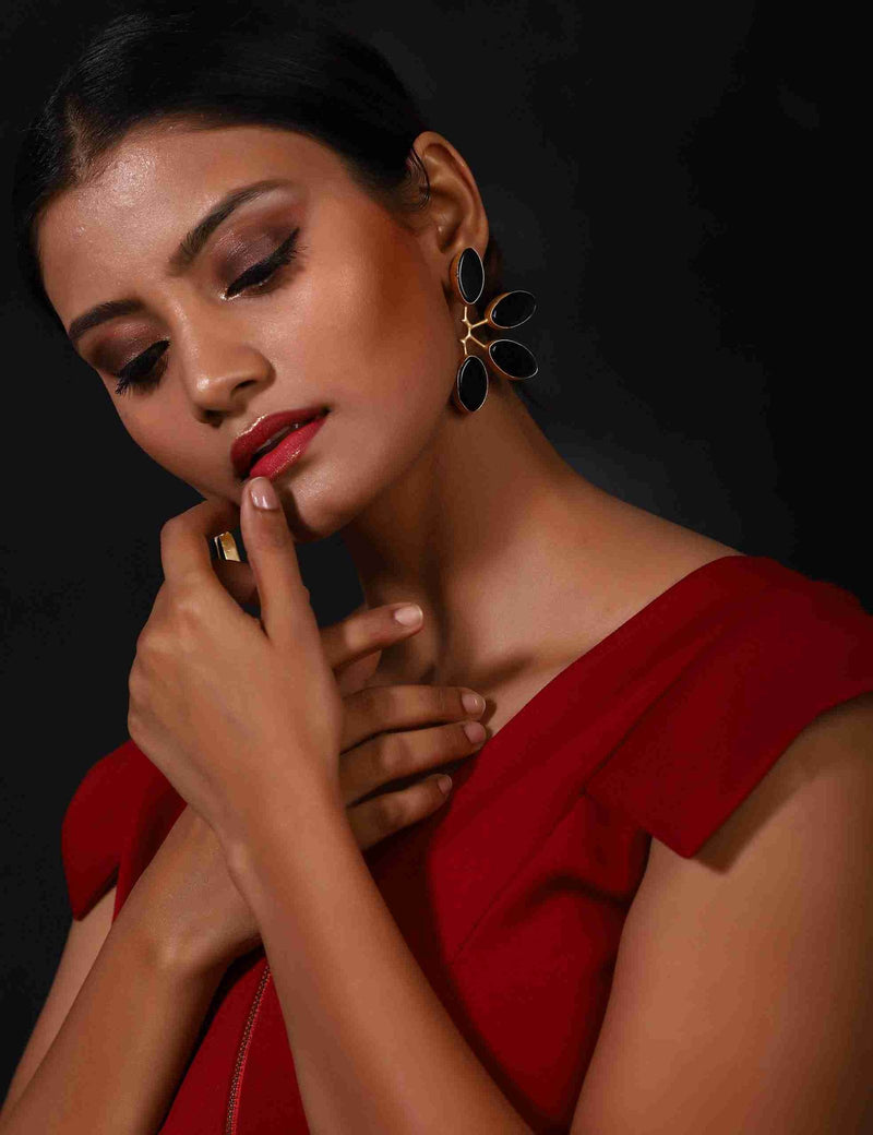 ELENA BLACK ONYX STUDS jewellery in 24K gold plating | XAGO Luxe