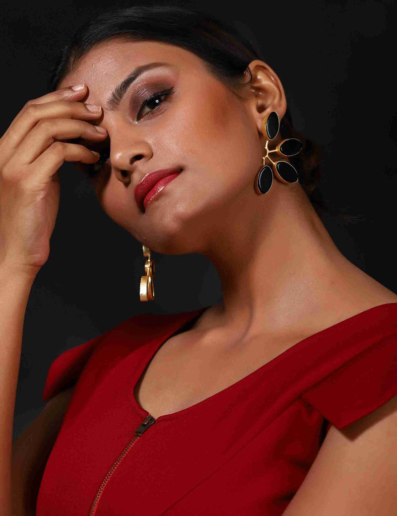 ELENA BLACK ONYX STUDS jewellery in 24K gold plating | XAGO Luxe
