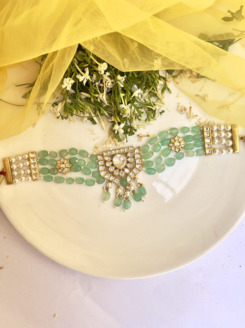 LE AJUSTIN GREEN BEADS & WHITE KHUNDAN NECKLACE SET jewellery in 24K gold plating | XAGO Luxe