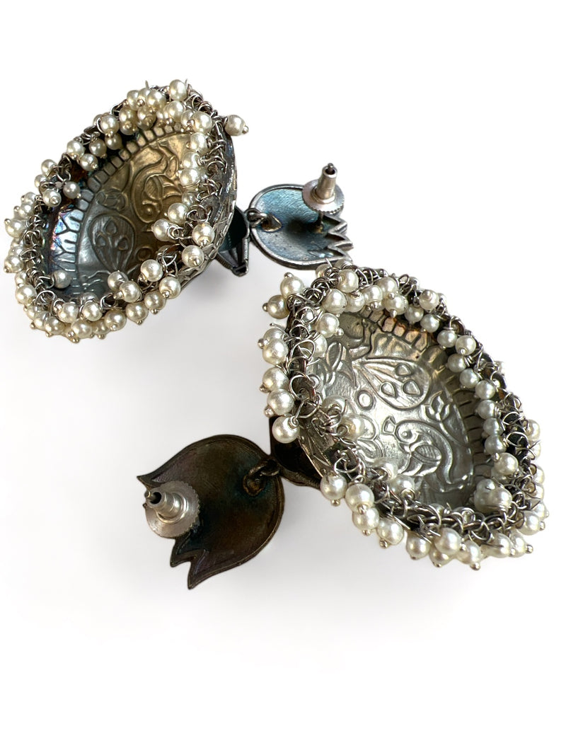 LE ISABELLA SILVER-TONED FLORAL SHAPED JHUMKA EARRINGS jewellery in 24K gold plating | XAGO Luxe