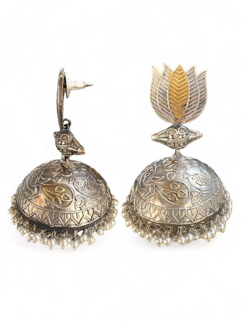 LE ISABELLA SILVER-TONED FLORAL SHAPED JHUMKA EARRINGS jewellery in 24K gold plating | XAGO Luxe
