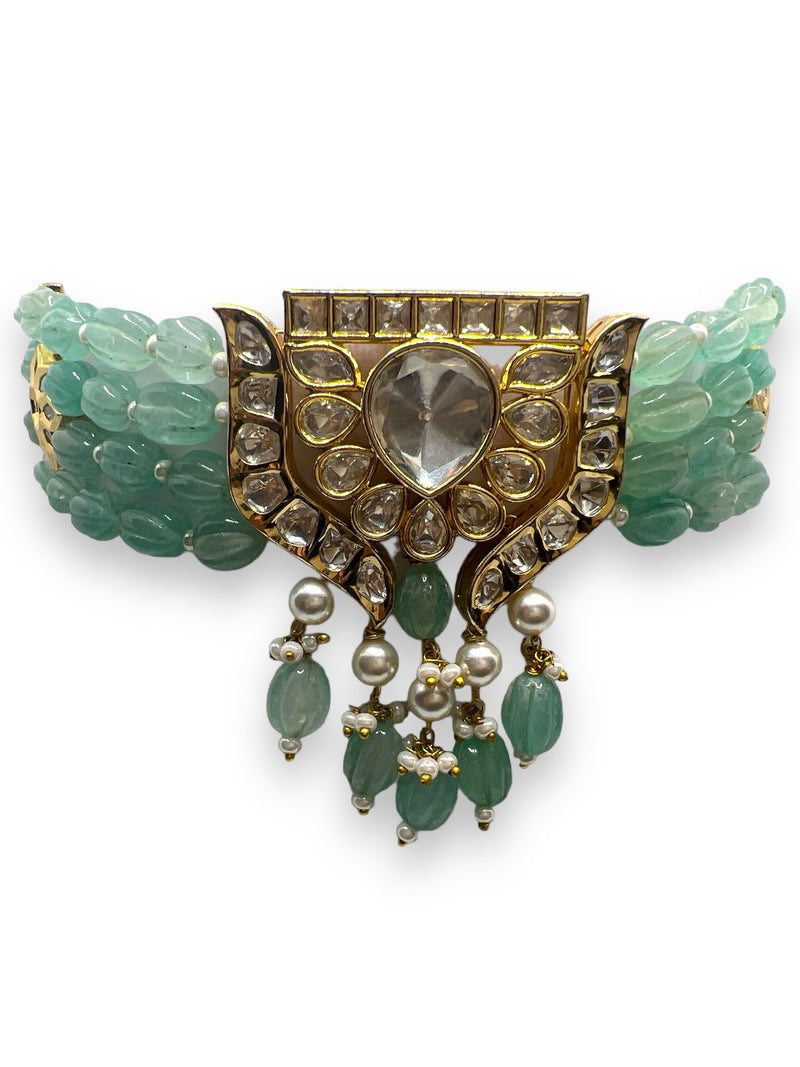 LE AJUSTIN GREEN BEADS & WHITE KHUNDAN NECKLACE SET jewellery in 24K gold plating | XAGO Luxe