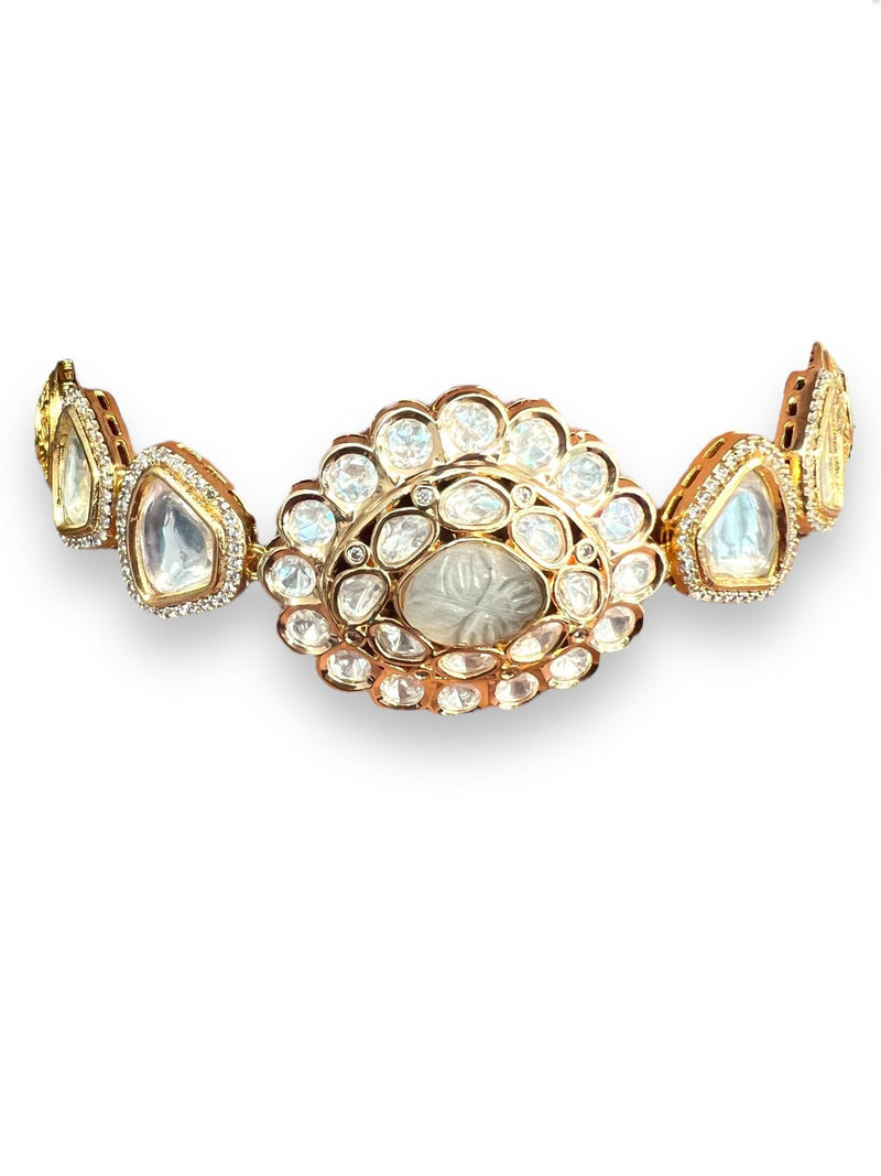 LE HANA GOLD AND WHITE KUNDAN NECKLACE jewellery in 24K gold plating | XAGO Luxe