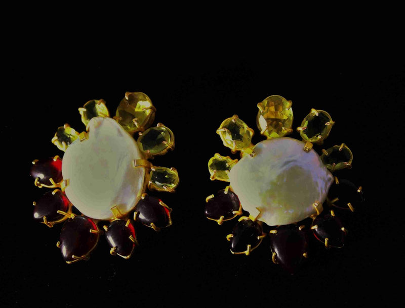RAECA CITRINE, GARNET AND PEARL STUDS jewellery in 24K gold plating | XAGO Luxe