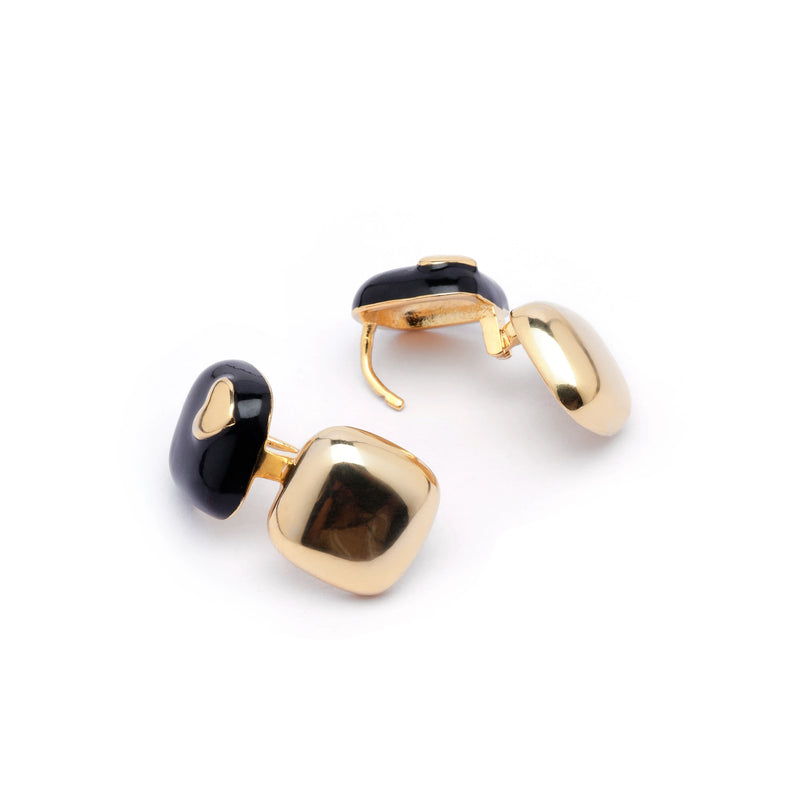 Back and side view of Noir Heart enamel stud earrings