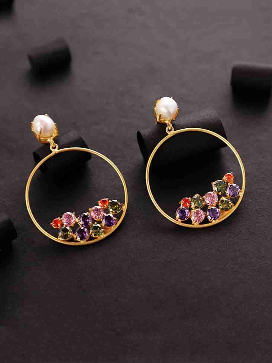 RAINA MULTI STONES AND PEARL HOOP EARRINGS - Image 4