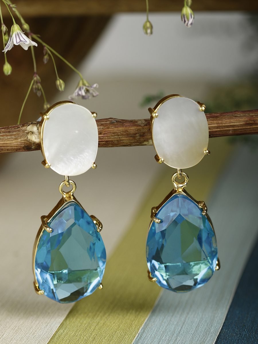 SAISHA  BLUE & WHITE CONVERTIBLE DROP EARRINGS - Image 4