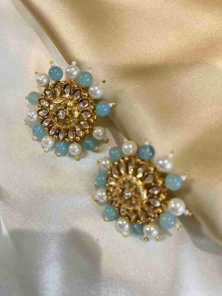 MANYA KUNDAN GOLD PLATED STUD EARRINGS - Image 2