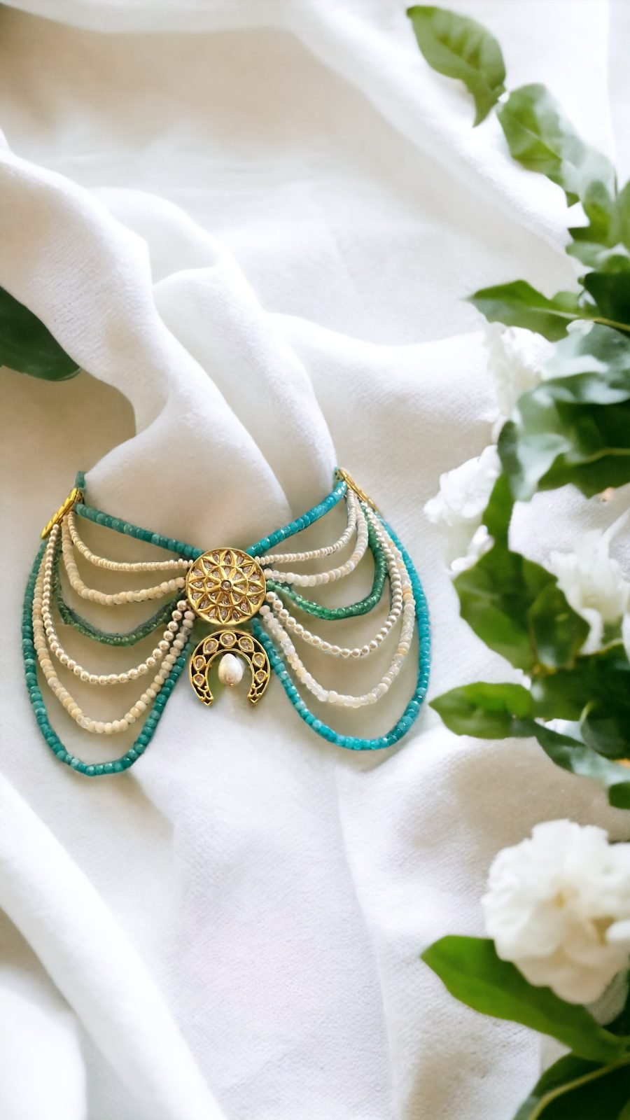 LE ELYSIA KUNDAN AND PEARL NECKLACE SET - Image 2