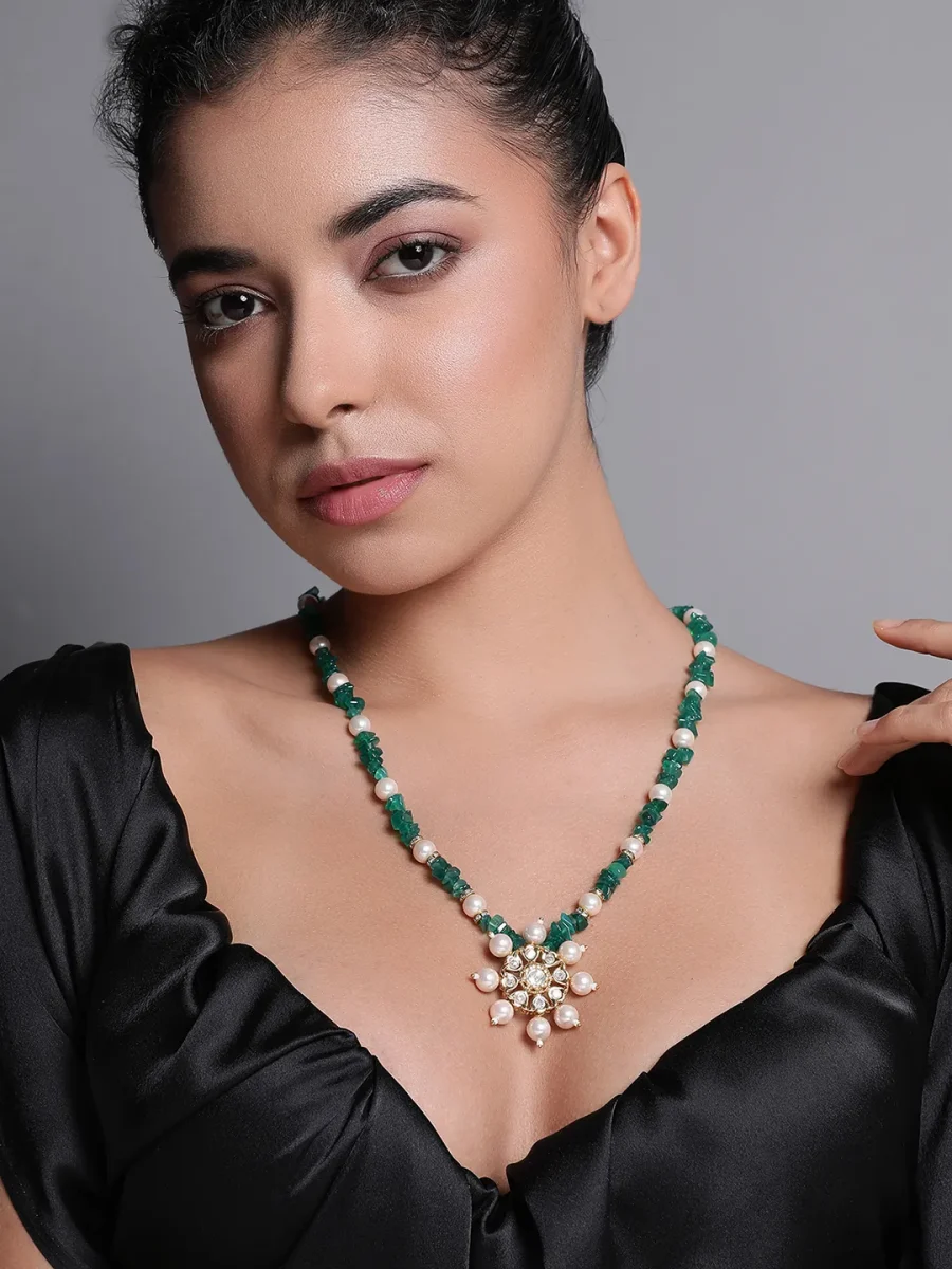 LE ORA KUNDAN, ONYX & PEARL NECKLACE SET