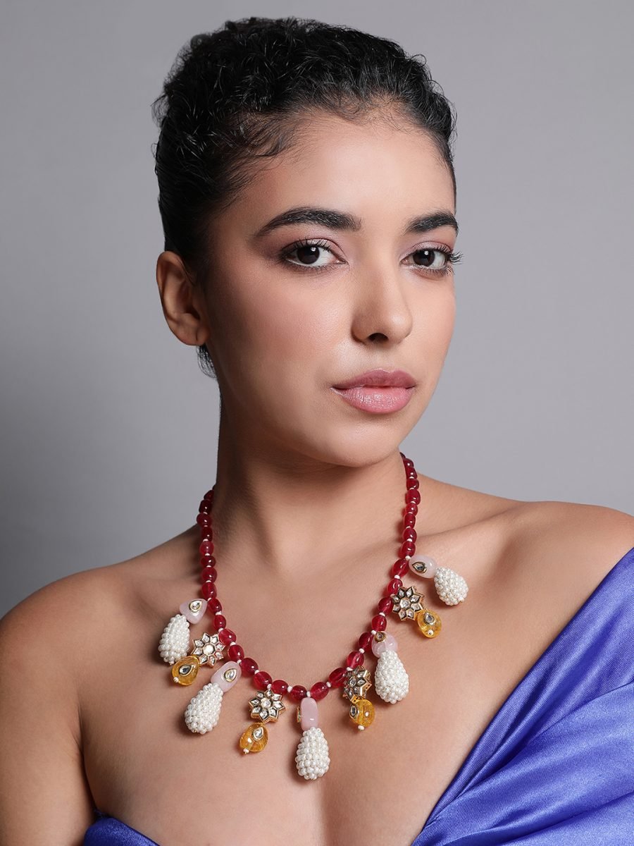 LE CHRYSES PEARL BEADS &KUNDAN NECKLACE