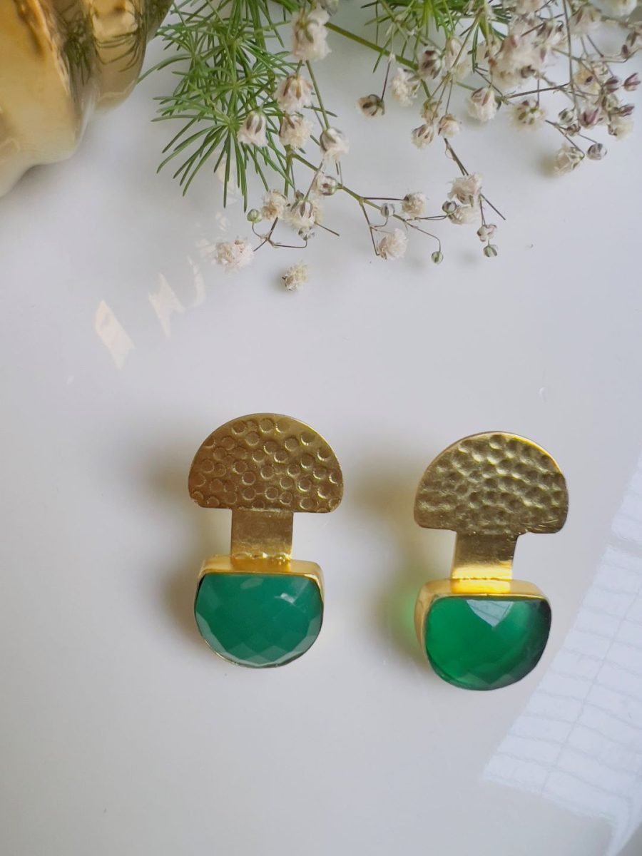 GOLD TONED GREEN CONTEMPORARY SHAPED DROP EARRING