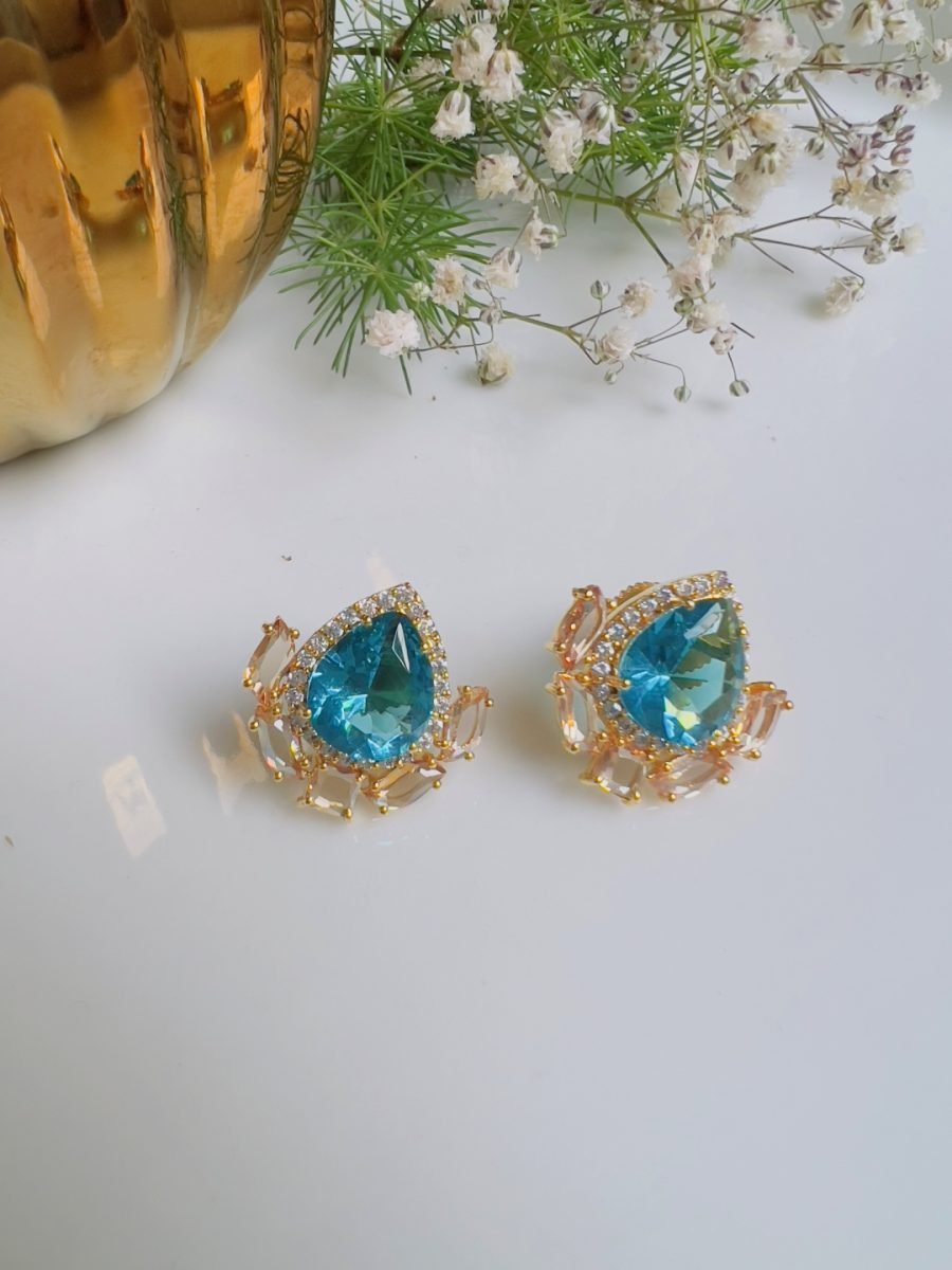 LE CARLOS GOLD TONED BLUE CONTEMPORARY SHAPED STUD EARRING