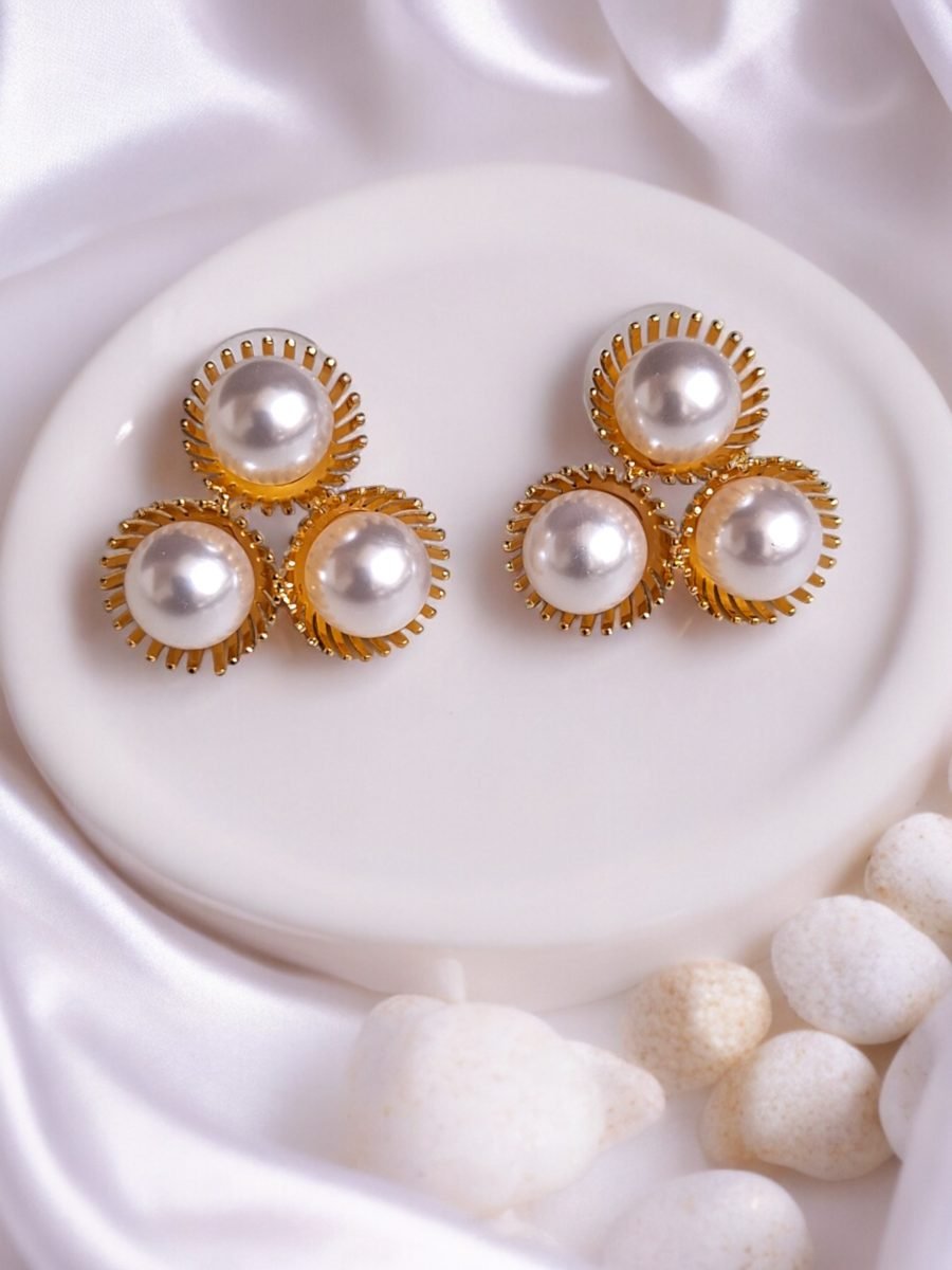 LE DIANA GOLD PLATED, PEARL STUDDED STUD EARRINGS