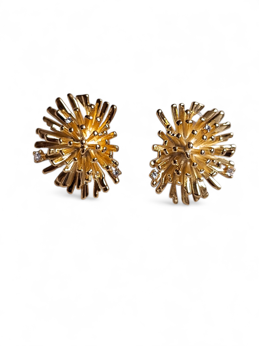 LE ELISA GOLD PLATED CONTEMPORARY SHAPED STUD EARRING - Image 3