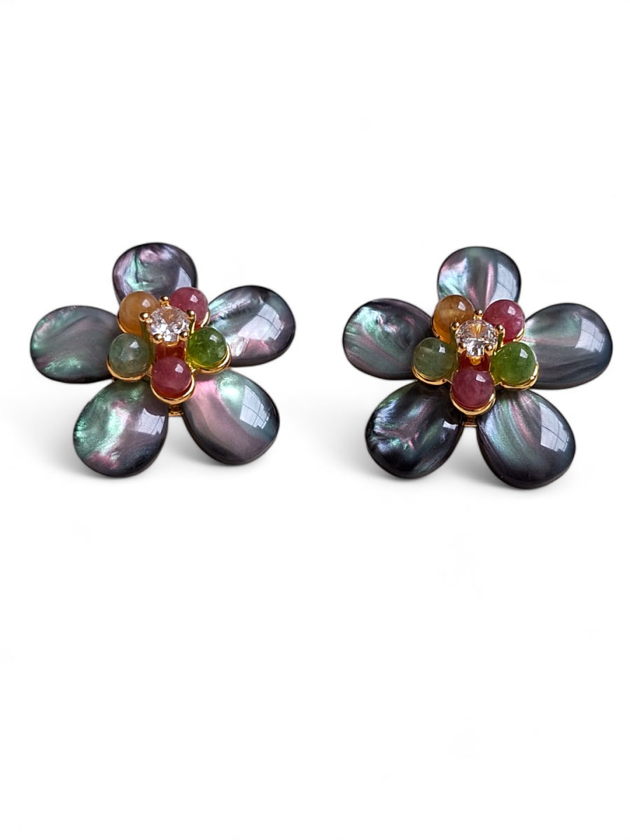 LE SARA MULTI AND GOLD FLORAL SHAPED STUDS EARRINGS - Image 4