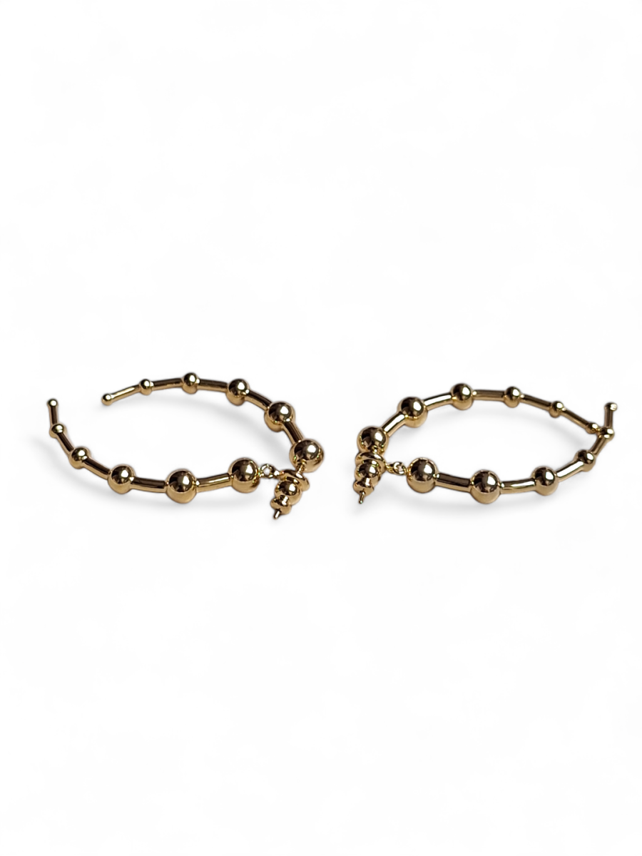 LE DANIELA GOLD PLATED CONTEMPORARY SHAPED STUD EARRING - Image 4