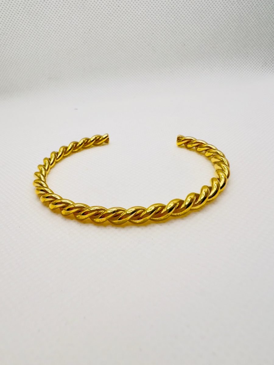 LE ALONDRA GOLD PLATED CUFF BRACELET