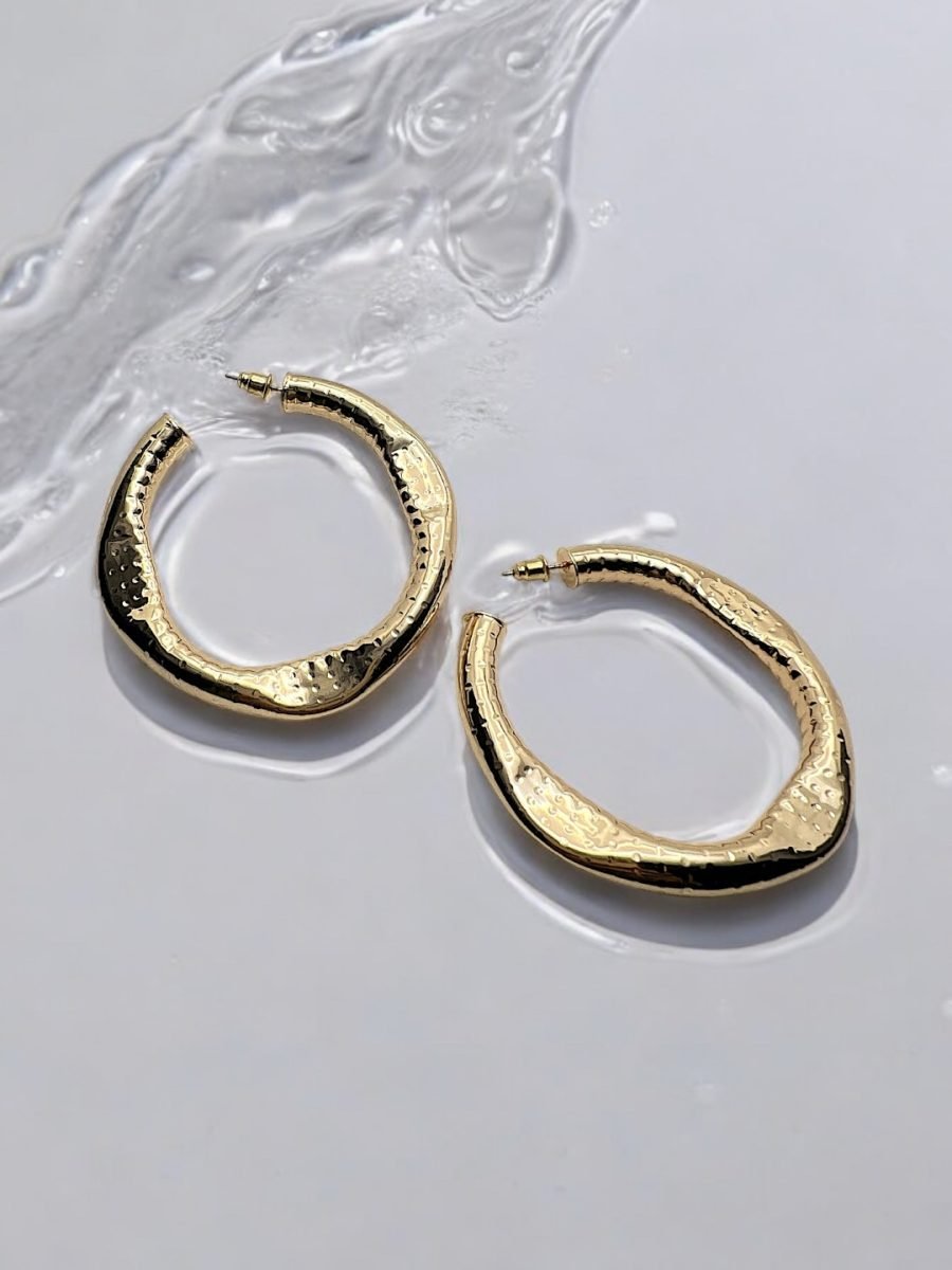 LE AGUSTIN GOLD PLATED CONTEMPORARY SHAPED STUD EARRING