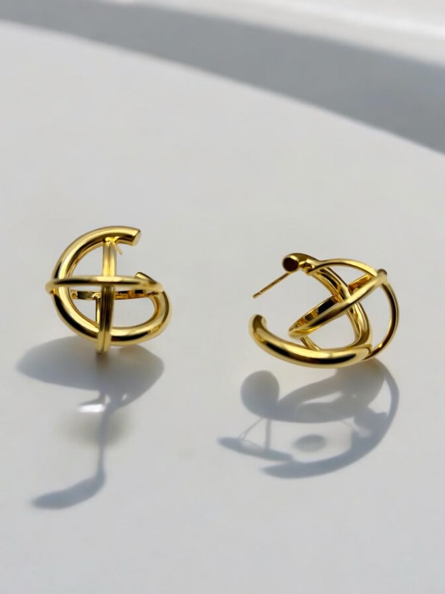 LE IZABELLA GOLD PLATED CONTEMPORARY SHAPED STUD EARRING