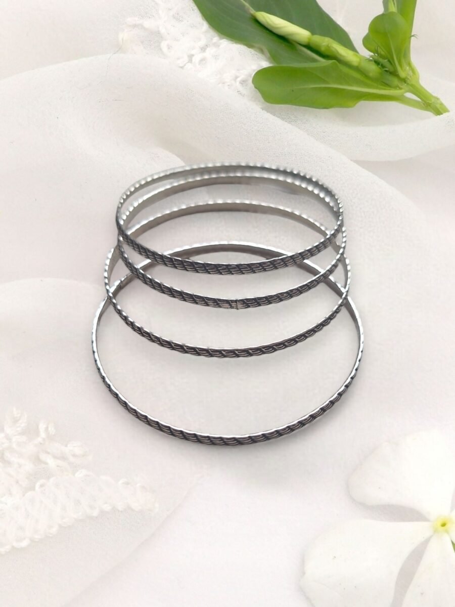 LE APEKSHA SET OF 4 SILVER PLATED OXIDIZED BANGLES